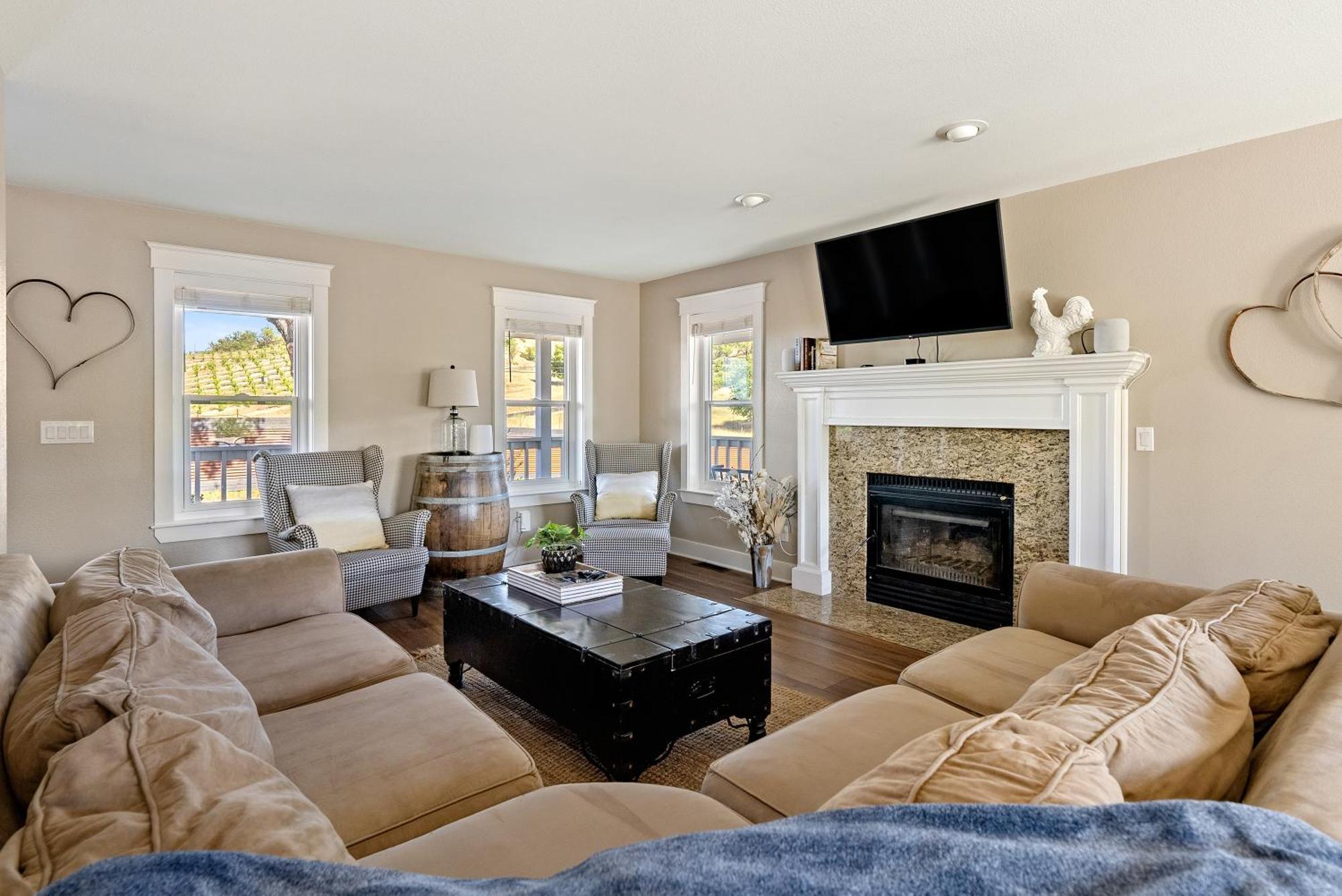 Wine Country Modern Farmhouse With Heated Pool, Hot Tub, Cybertruck Paso Robles Εξωτερικό φωτογραφία