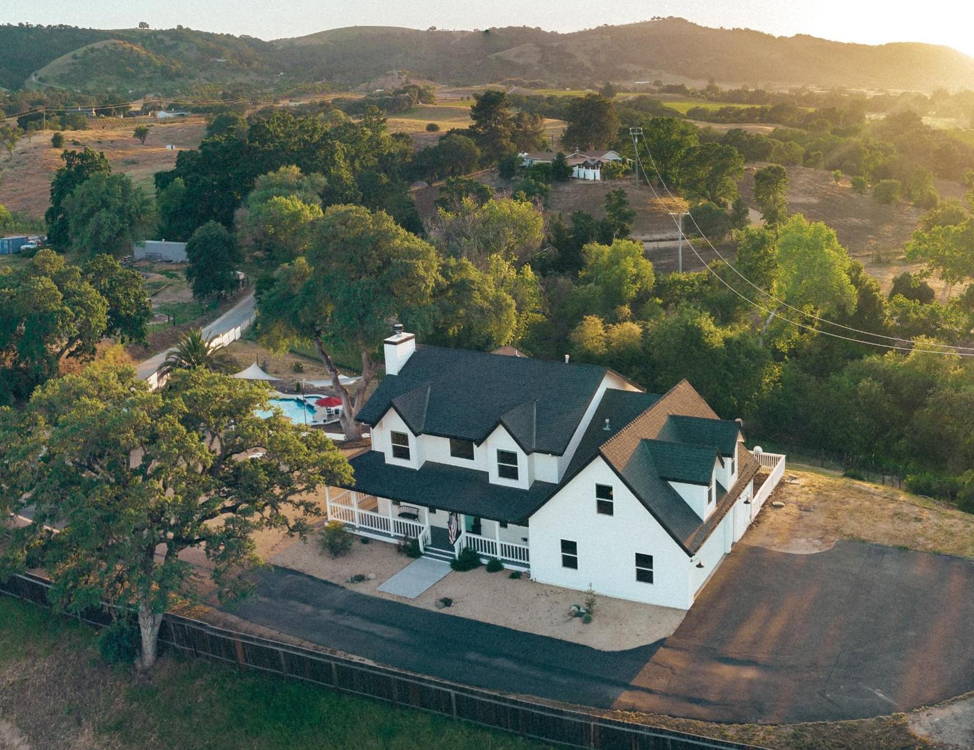 Wine Country Modern Farmhouse With Heated Pool, Hot Tub, Cybertruck Paso Robles Εξωτερικό φωτογραφία